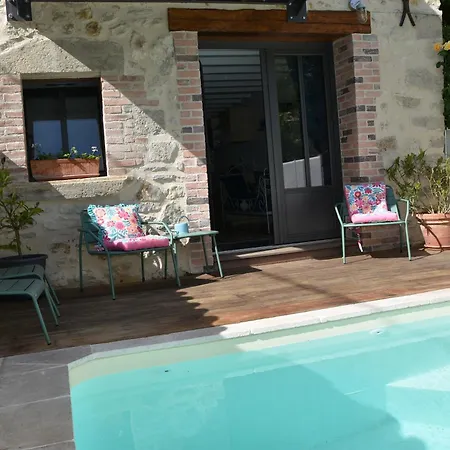 D'hotes De Charme La Pironine Auvergne 3* Moissat