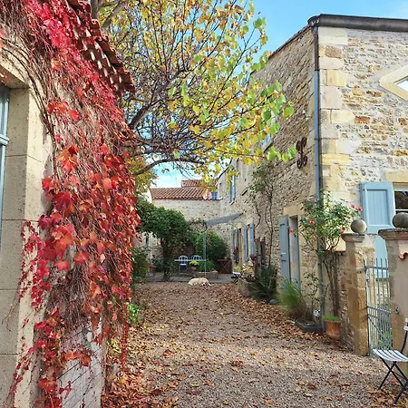 Pensjonat D'hotes De Charme La Pironine Auvergne 3*